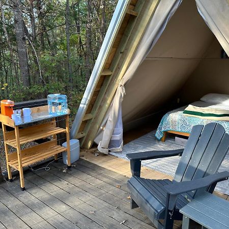 Bohamia - Cozy A-Frame Glamp On 268 Acre Forest Retreat แทลลาดีกา ภายนอก รูปภาพ