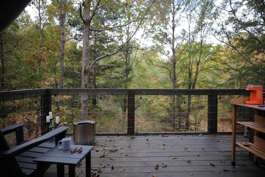 Bohamia - Cozy A-Frame Glamp On 268 Acre Forest Retreat แทลลาดีกา ภายนอก รูปภาพ