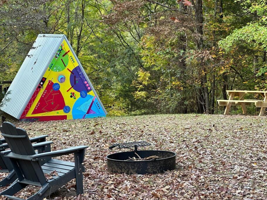 Bohamia - Cozy A-Frame Glamp On 268 Acre Forest Retreat แทลลาดีกา ภายนอก รูปภาพ