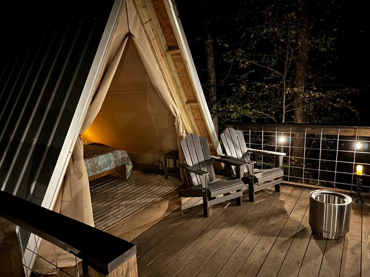 Bohamia - Cozy A-Frame Glamp On 268 Acre Forest Retreat แทลลาดีกา ภายนอก รูปภาพ